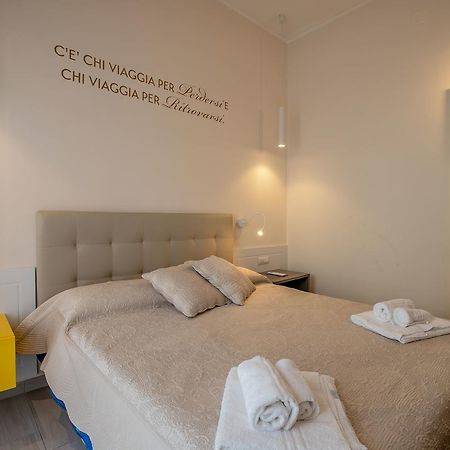 Bed and Breakfast Residenza Eleonora à Salernes Extérieur photo