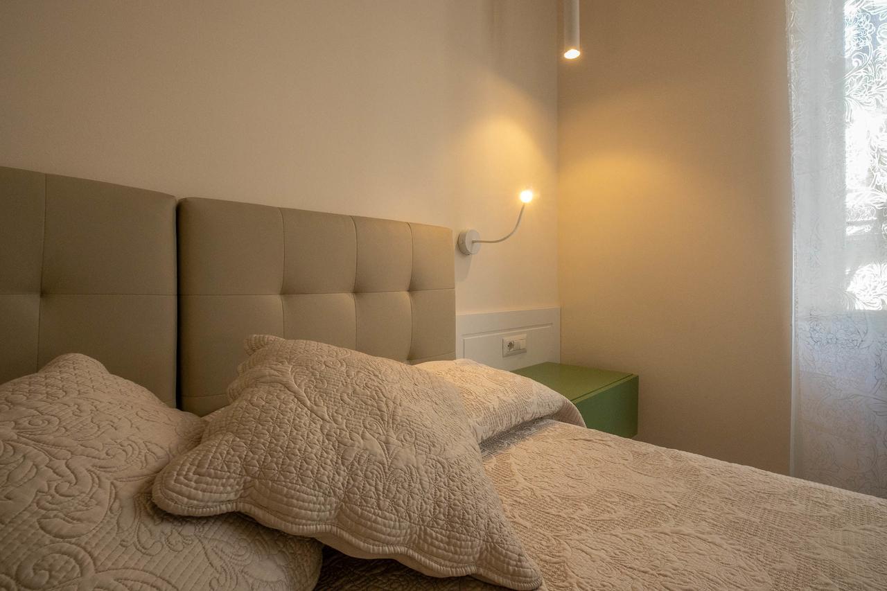 Bed and Breakfast Residenza Eleonora à Salernes Extérieur photo