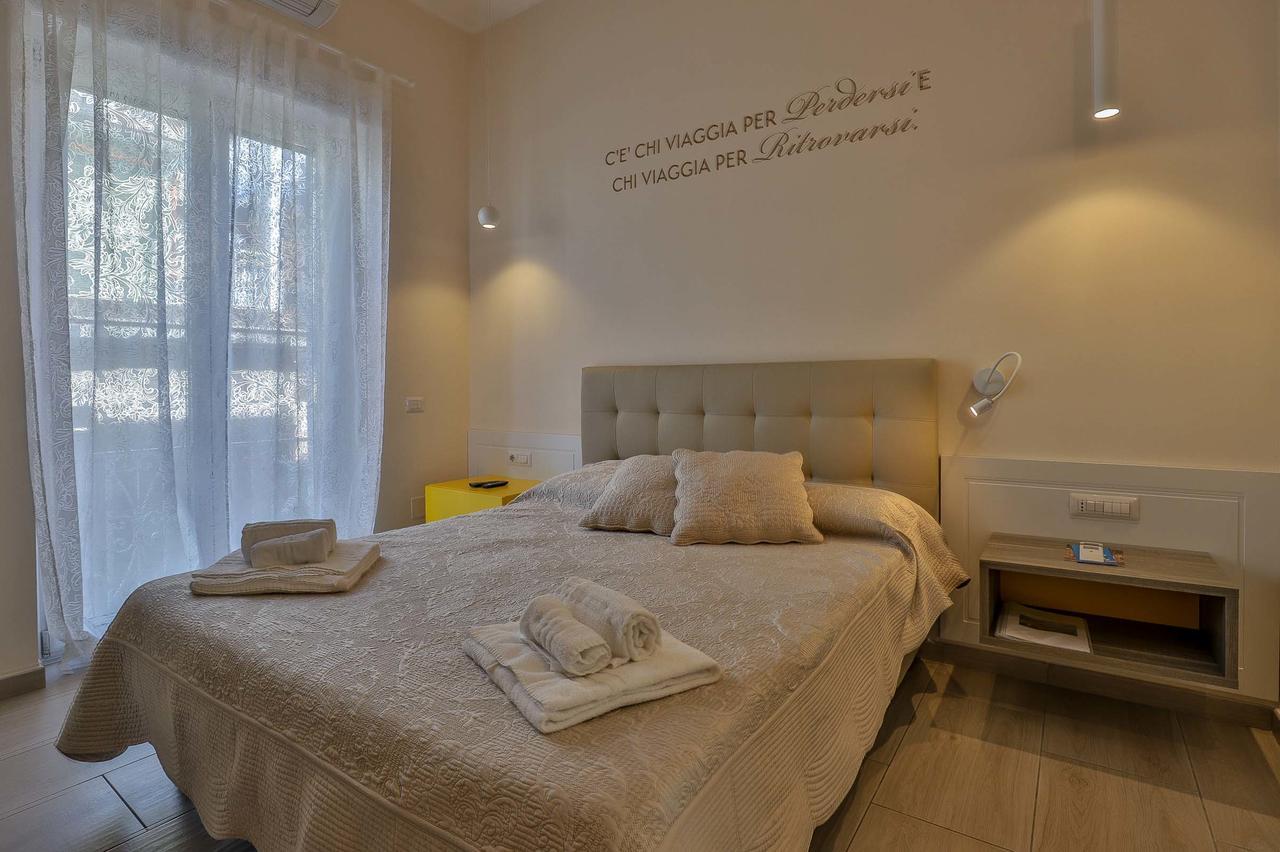 Bed and Breakfast Residenza Eleonora à Salernes Extérieur photo