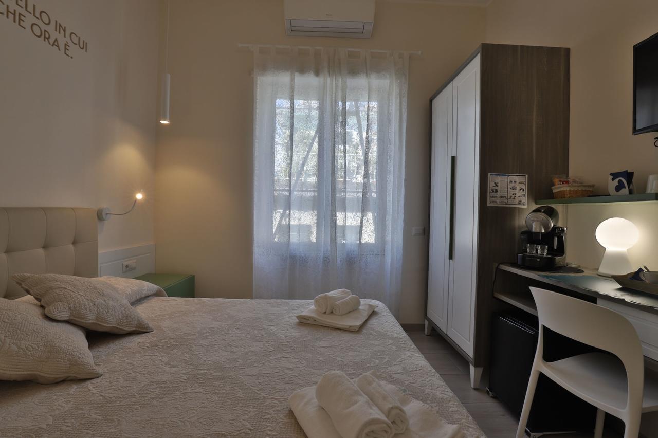 Bed and Breakfast Residenza Eleonora à Salernes Extérieur photo