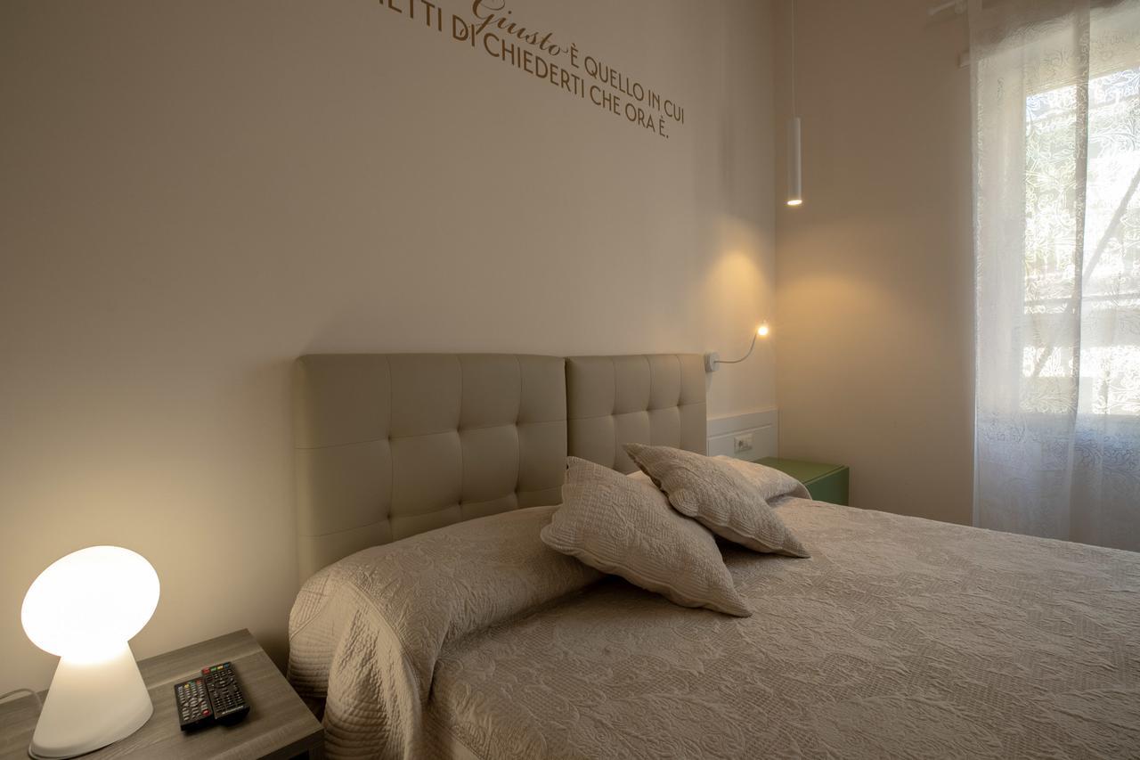 Bed and Breakfast Residenza Eleonora à Salernes Extérieur photo