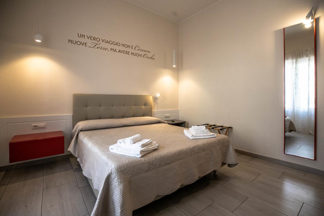 Bed and Breakfast Residenza Eleonora à Salernes Extérieur photo